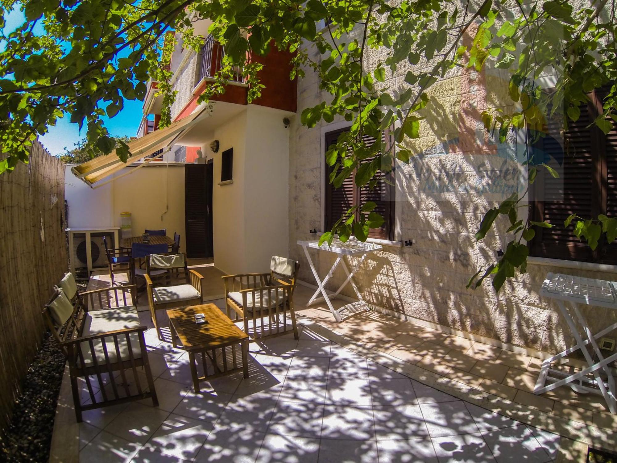 Rooms & Apartments La Spiaggia - Галлиполи Экстерьер фото